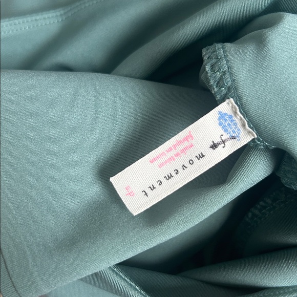 Free People Movement Pinky Promise High Rise 7/8 Leggings in Glacial Green S P - Picture 7 of 7